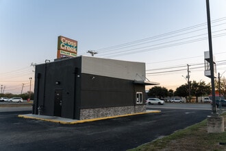 9139 Grissom Rd, San Antonio, TX for lease Interior Photo- Image 2 of 10