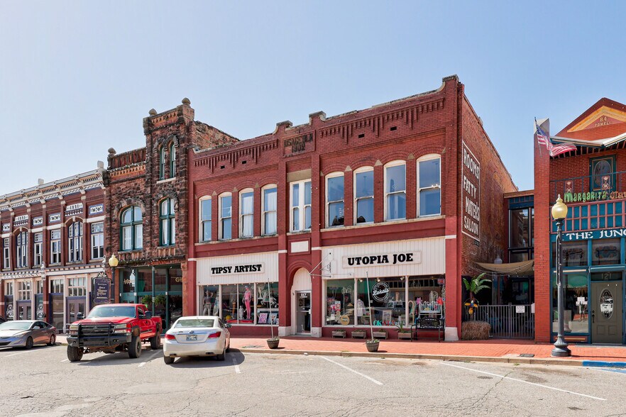 117 W Harrison Ave, Guthrie, OK à vendre - Photo du bâtiment - Image 2 de 39