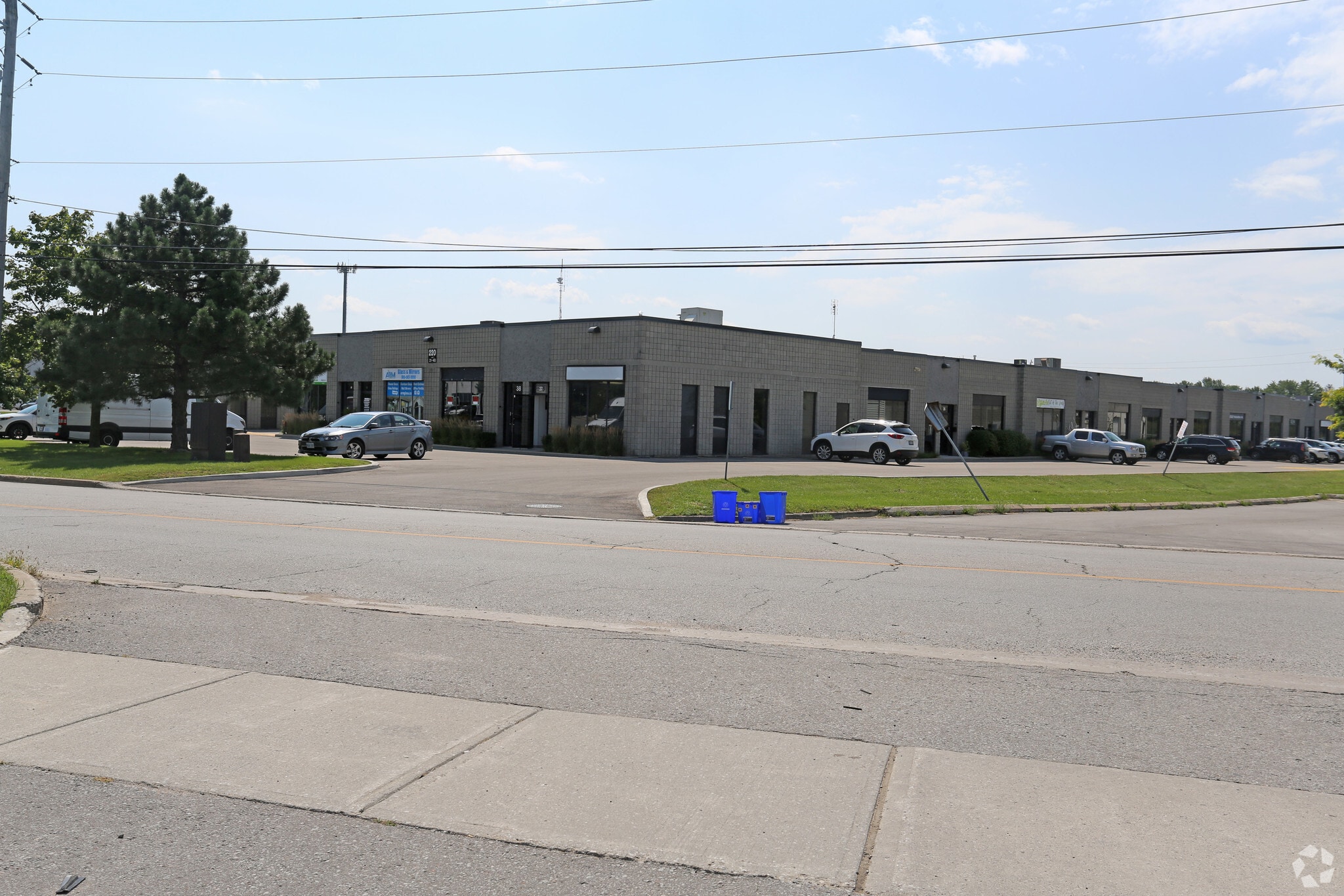 220 Industrial Pky S, Aurora, ON for sale Primary Photo- Image 1 of 6