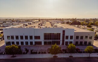Plus de détails pour 10445 Glenoaks Blvd, Pacoima, CA - Industriel à louer