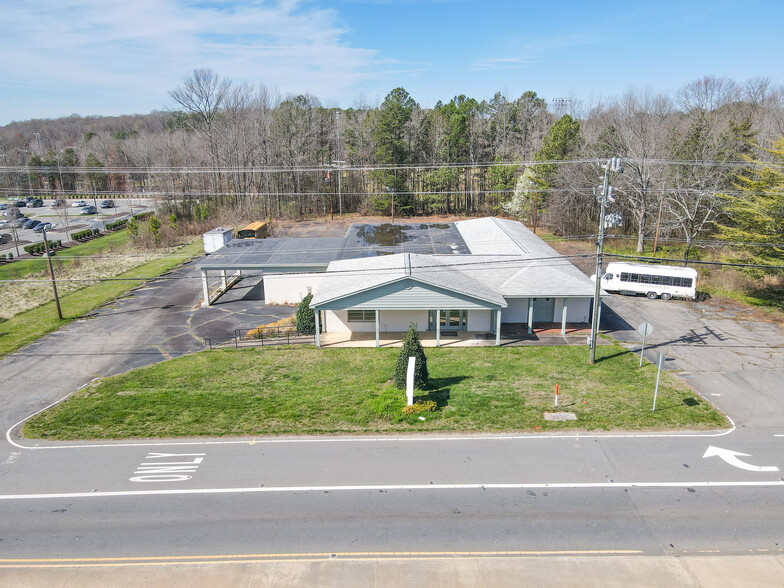 16601 Old Statesville Rd, Huntersville, NC à vendre - Photo du bâtiment - Image 1 de 20