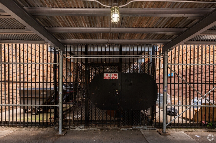 724 Gerard Ave, Bronx, NY for sale - Building Photo - Image 3 of 4