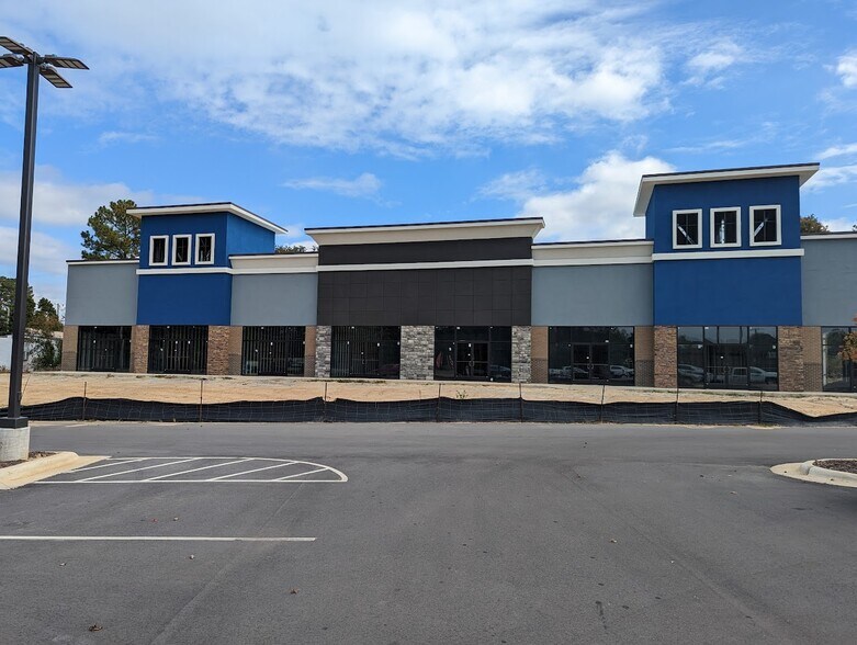 1200-1230 Fayetteville Rd, Raeford, NC à louer - Photo du bâtiment - Image 2 de 9