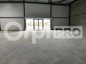 Retail in Anse for sale Interior Photo- Image 2 of 2