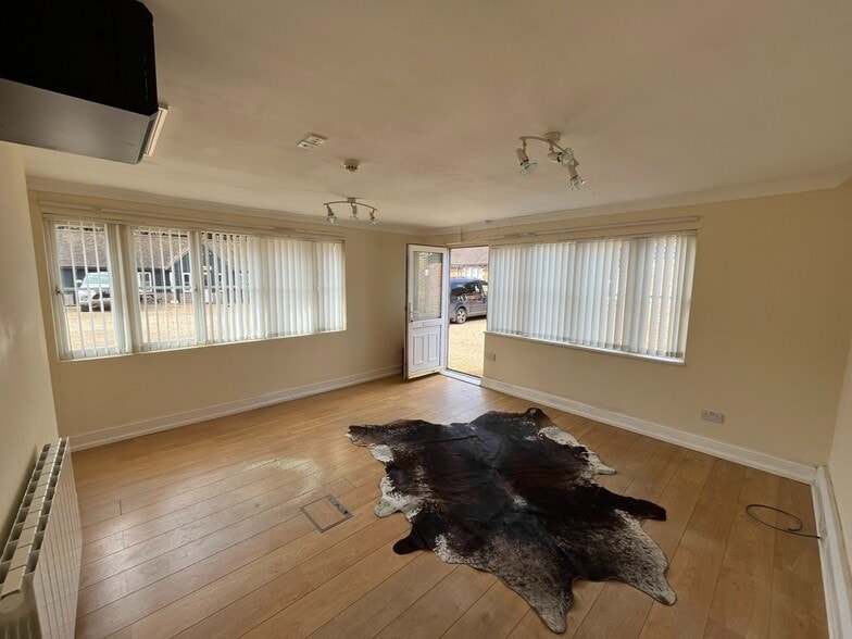 The Broyle, Lewes for lease - Interior Photo - Image 2 of 6