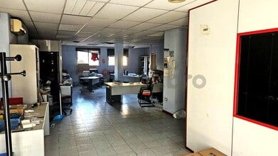 Retail in Granollers, Barcelona for lease Interior Photo- Image 1 of 6
