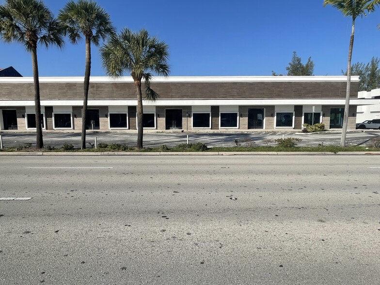 2701-2715 E Commercial Blvd, Fort Lauderdale, FL for sale - Building Photo - Image 1 of 1