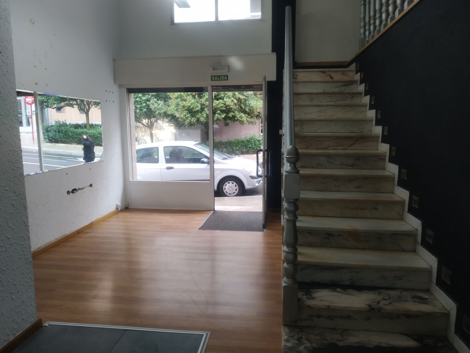 Retail in Ourense, Orense for lease Lobby- Image 1 of 14