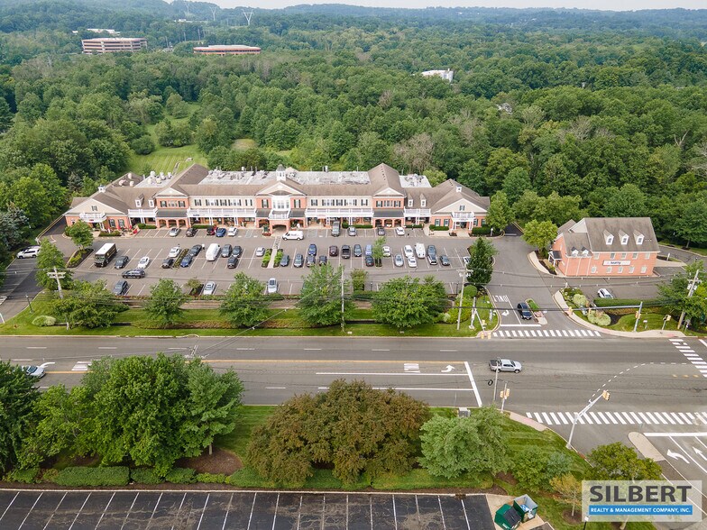 665 Martinsville Rd, Basking Ridge, NJ à louer - Photo du bâtiment - Image 2 de 16