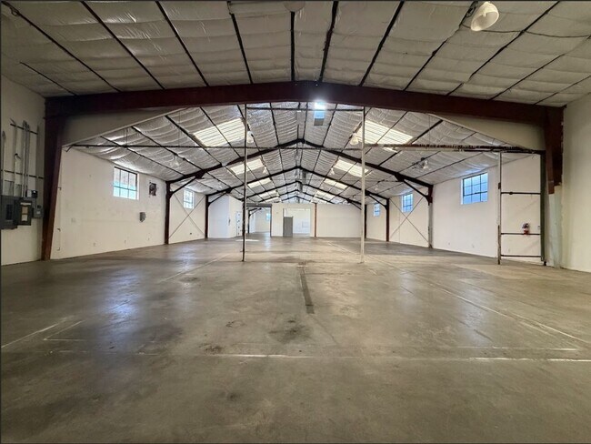 More details for 1989 Blake Ave, Los Angeles, CA - Flex for Lease