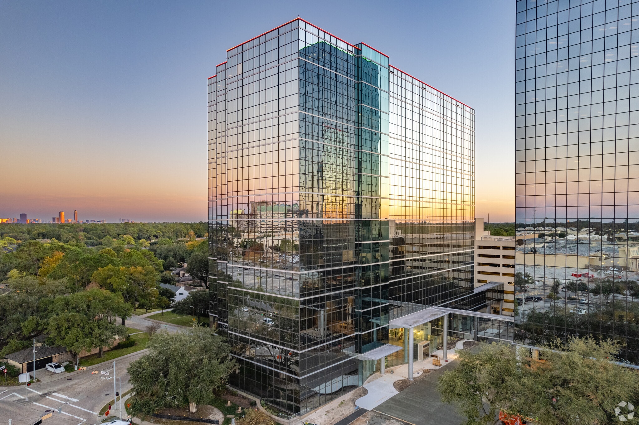840 Gessner Rd, Houston, TX for lease Primary Photo- Image 1 of 34