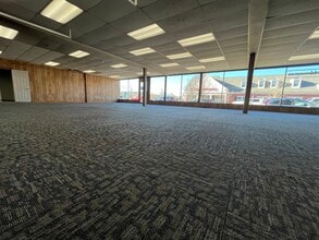 447 Rantoul St, Beverly, MA for lease Interior Photo- Image 2 of 20