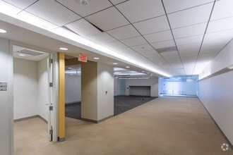 1300 Pennsylvania Ave NW, Washington, DC for lease Interior Photo- Image 2 of 12