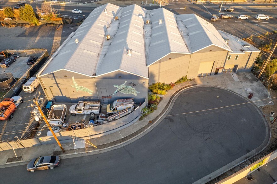 1000 Calcot Pl, Oakland, CA à louer - Photo du bâtiment - Image 2 de 96