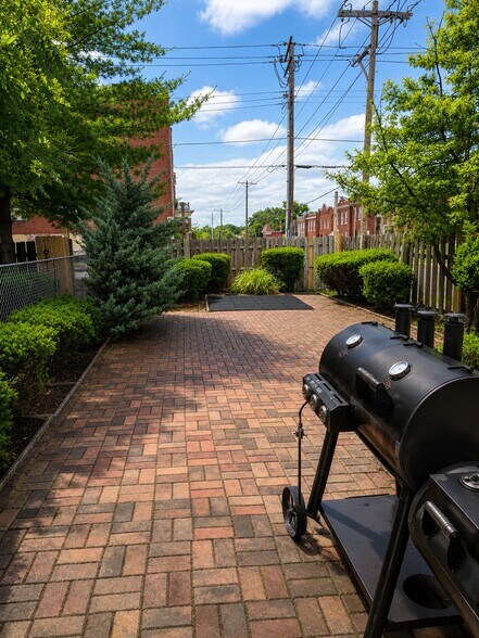 3401 Chippewa St, Saint Louis, MO à vendre - Photo du bâtiment - Image 3 de 21