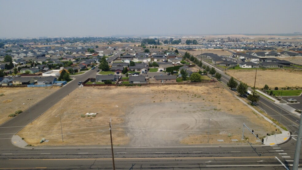 East A Street, Pasco, WA à vendre - Photo du bâtiment - Image 2 de 7