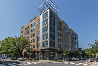 Plus de détails pour 3232 Georgia Ave NW, Washington, DC - Vente au détail à louer