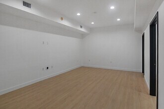 14852 Ventura Blvd, Sherman Oaks, CA for lease Interior Photo- Image 1 of 7
