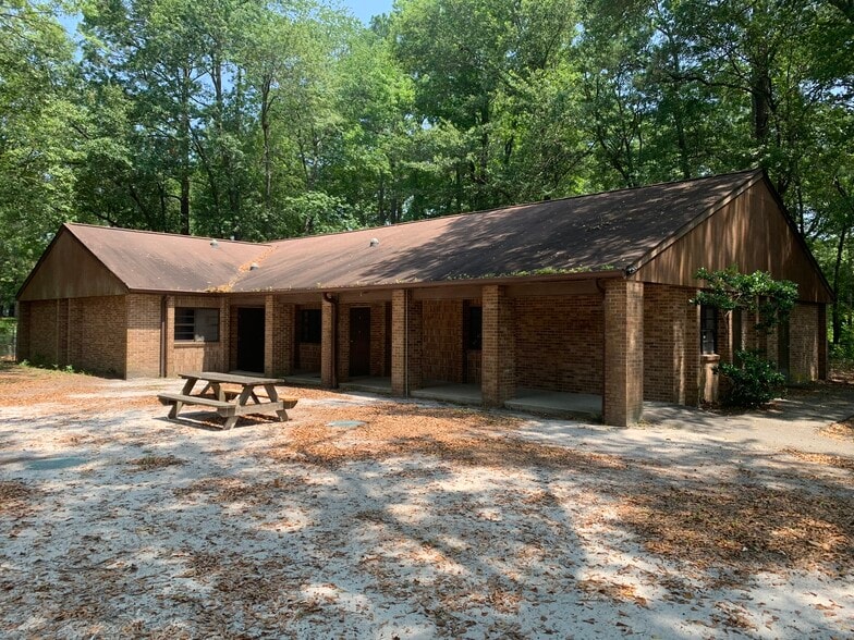 1500 Chestnut Rd, Elgin, SC à vendre - Photo du bâtiment - Image 1 de 22