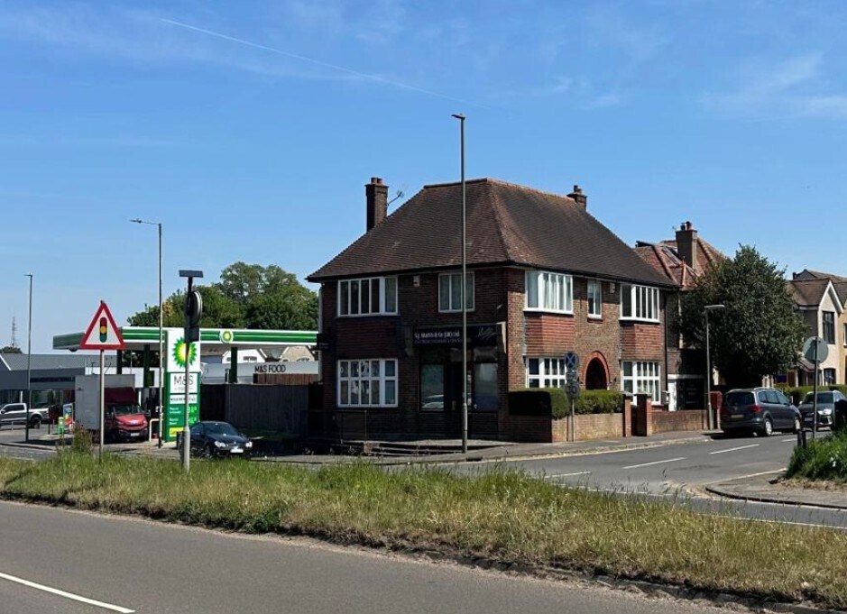 75 Brighton Rd, Banstead à vendre Photo principale- Image 1 de 1