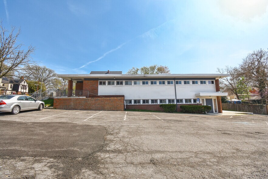 3505 Perry St, Mount Rainier, MD à louer - Photo du bâtiment - Image 2 de 8