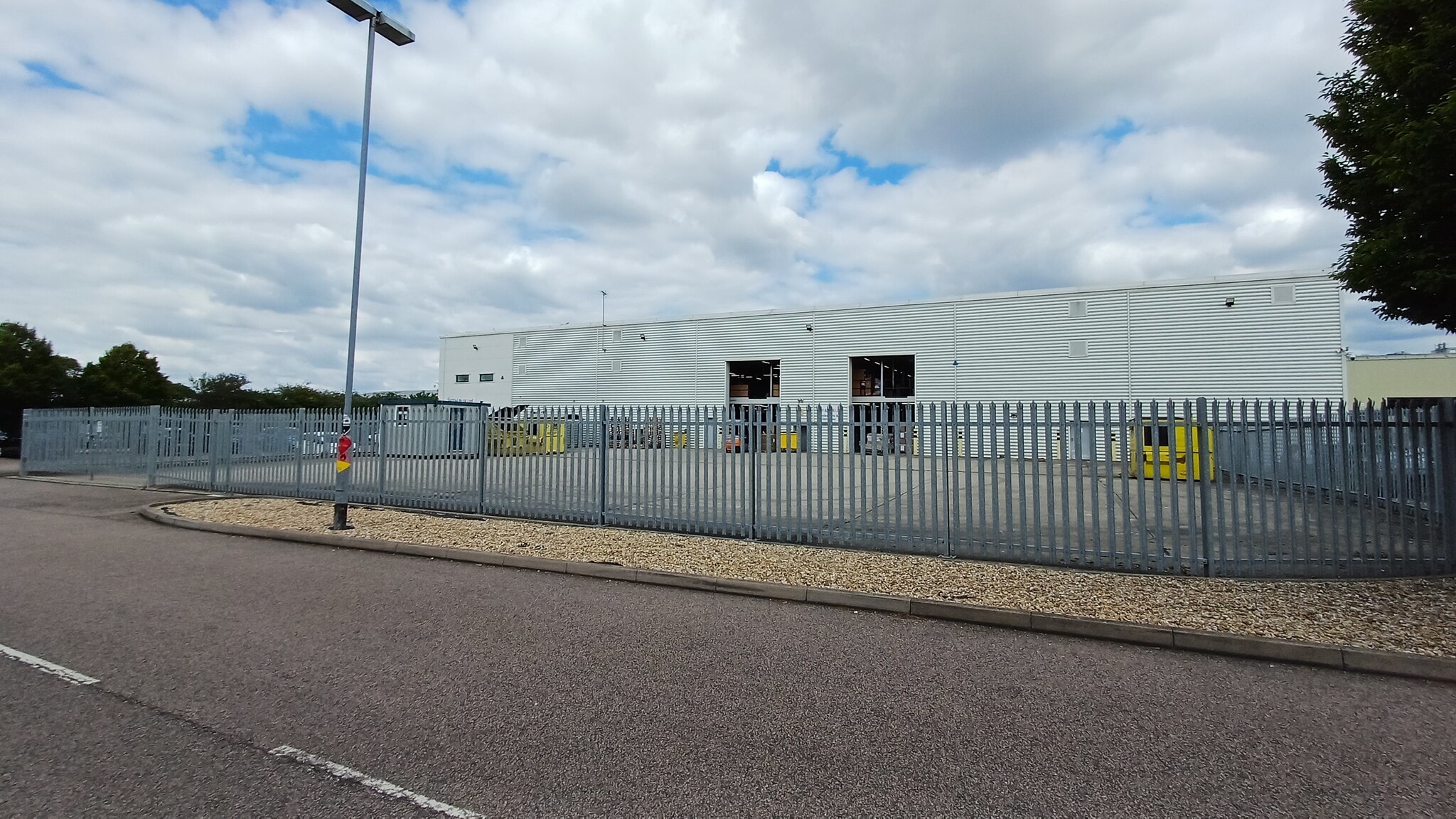 Fenton Way, Basildon for lease Primary Photo- Image 1 of 6
