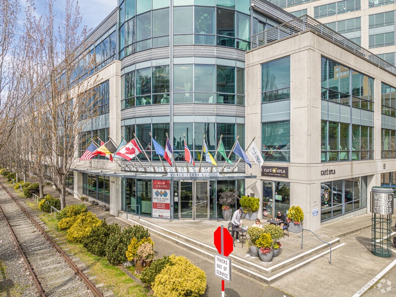 2200 Alaskan Way, Seattle, WA for lease - Building Photo - Image 3 of 11
