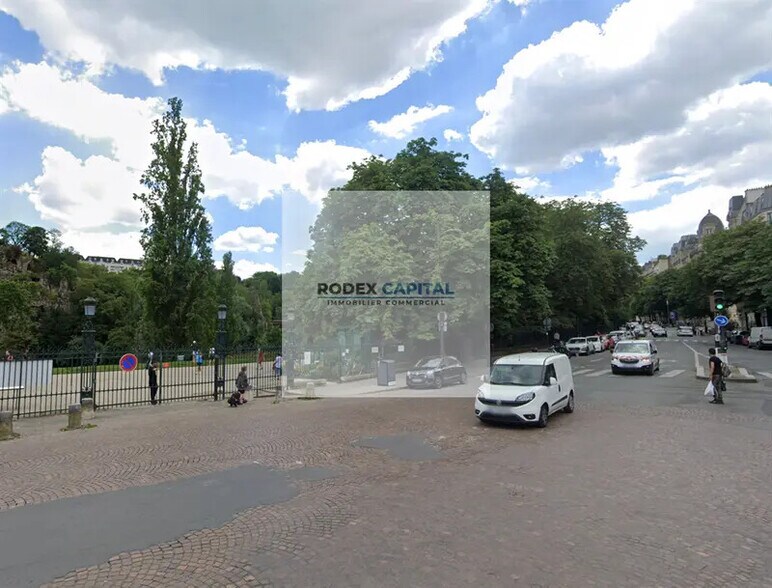 Retail in Paris for sale - Aerial - Image 3 of 3