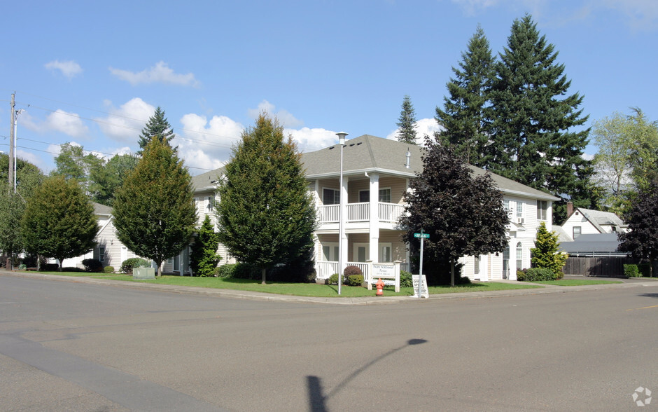 550 NW Third Ave, Canby, OR à vendre - Photo principale - Image 1 de 1