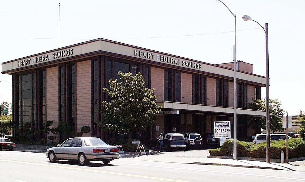 1545 N Texas St, Fairfield, CA à louer - Photo du bâtiment - Image 2 de 33