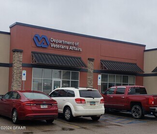 Plus de détails pour 3221 32nd Ave S, Grand Forks, ND - Médical, Commerce de détail à louer