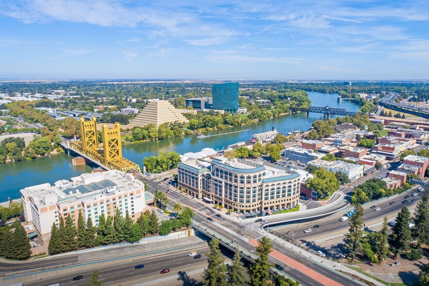 1 Capitol Mall, Sacramento, CA for lease - Building Photo - Image 2 of 22
