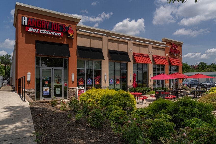 718 Rockville Pike, Rockville, MD for sale - Building Photo - Image 3 of 7