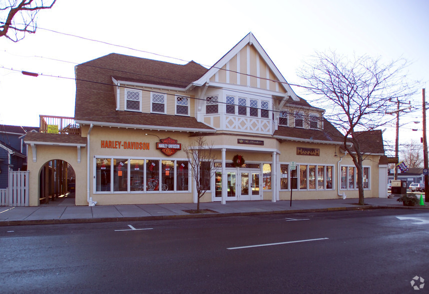 615 Main St, Hyannis, MA à vendre - Photo du bâtiment - Image 1 de 29