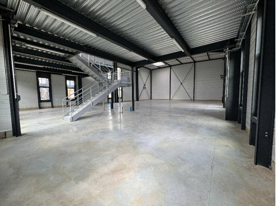 Flex in Bailly Romainvilliers for sale Interior Photo- Image 1 of 7