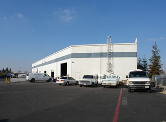 Plus de détails pour 6881 District Blvd, Bakersfield, CA - Industriel à louer