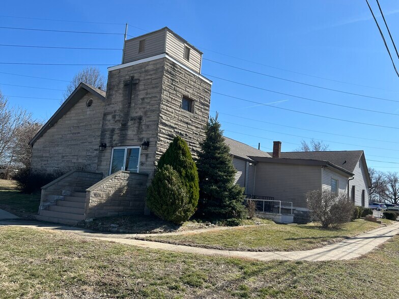 955 Oliver Ave, Indianapolis, IN à vendre - Photo du bâtiment - Image 2 de 10