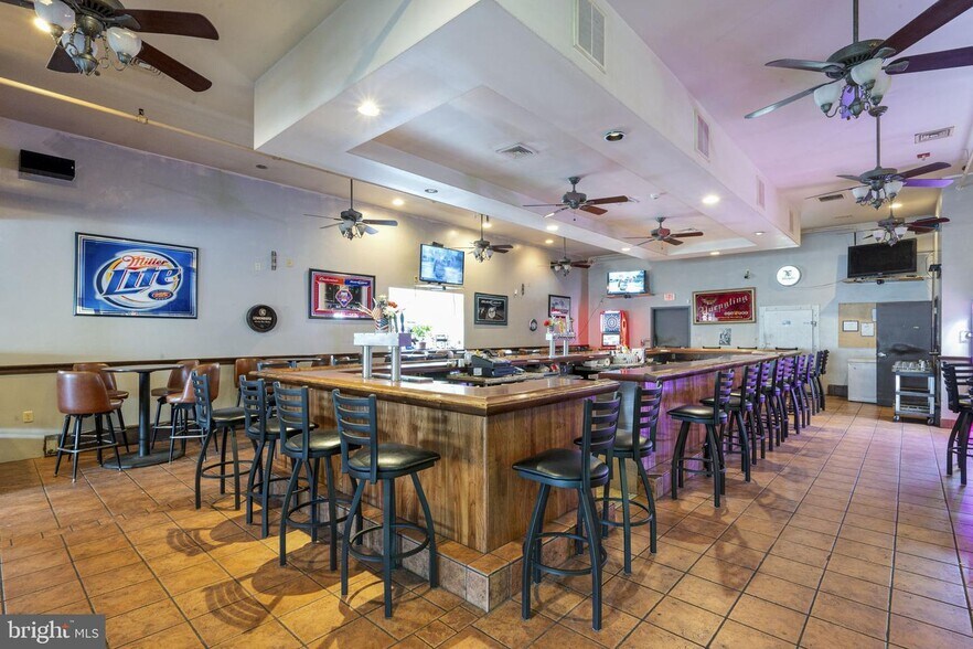 5 Spring Valley Rd, Reading, PA à vendre - Photo du bâtiment - Image 1 de 31