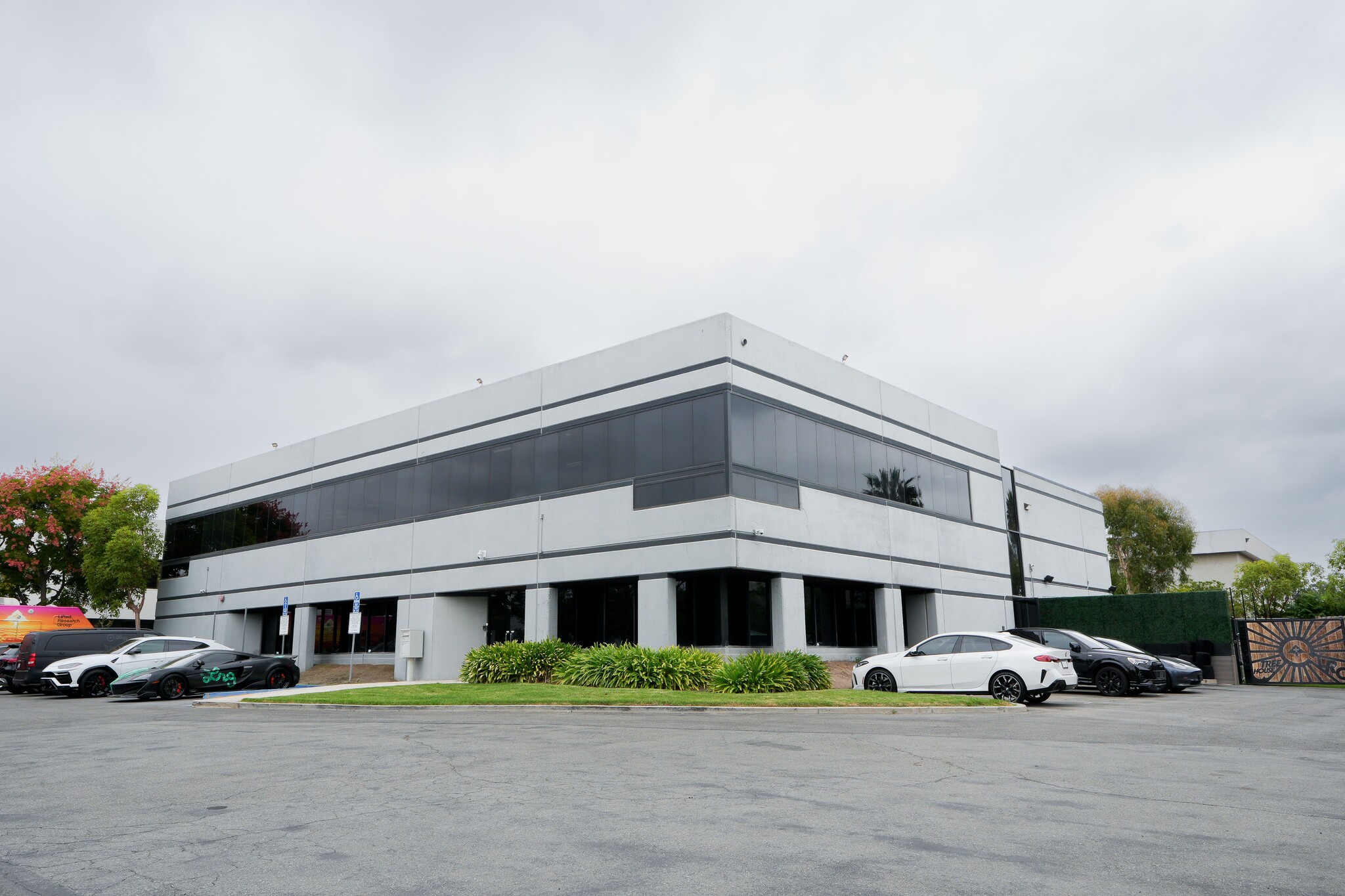 7 Studebaker, Irvine, CA for sale Primary Photo- Image 1 of 20