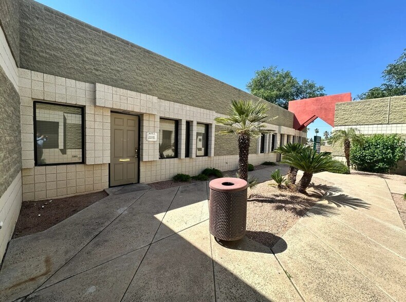 4435-4455 E Broadway Rd, Mesa, AZ à louer - Photo du bâtiment - Image 3 de 6