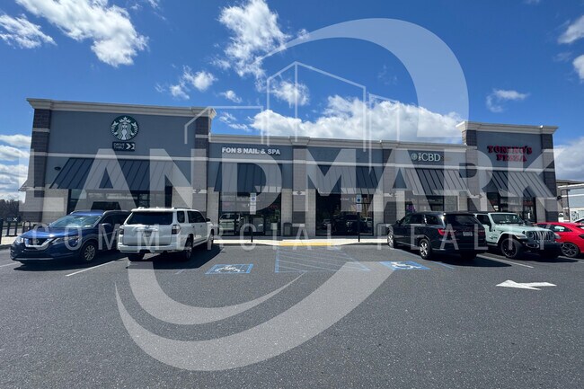 Plus de détails pour 100 Erford Rd, Camp Hill, PA - Commerce de détail à louer