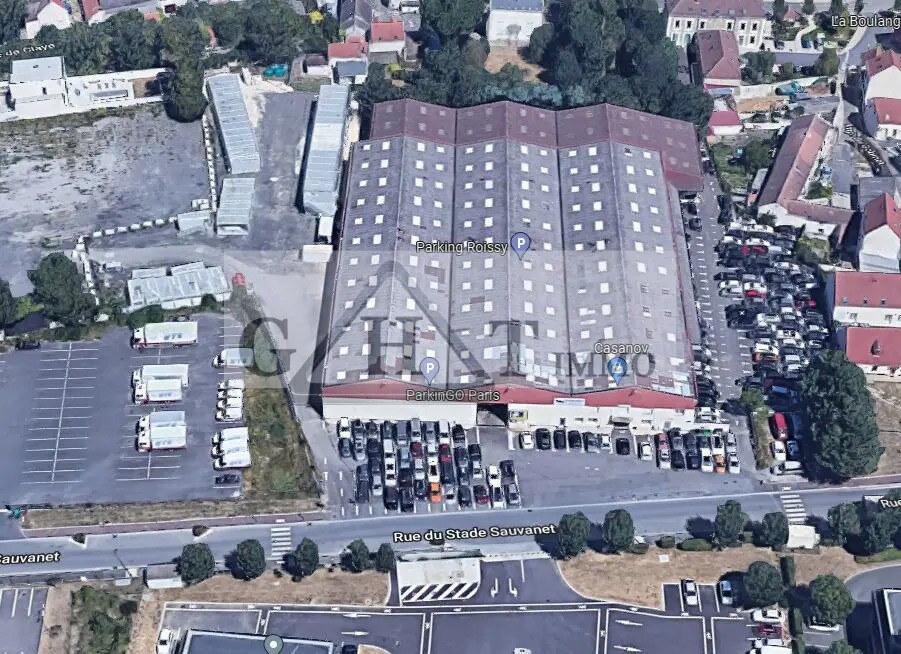 Office in Le Mesnil-Amelot for lease Building Photo- Image 1 of 9