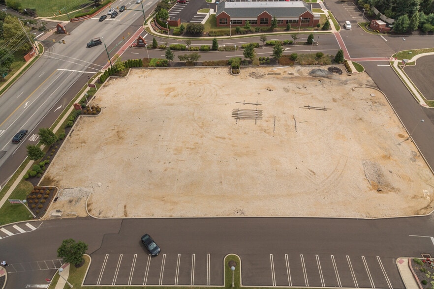 150 E Germantown Pike, East Norriton Township, PA à louer - Photo du bâtiment - Image 3 de 14