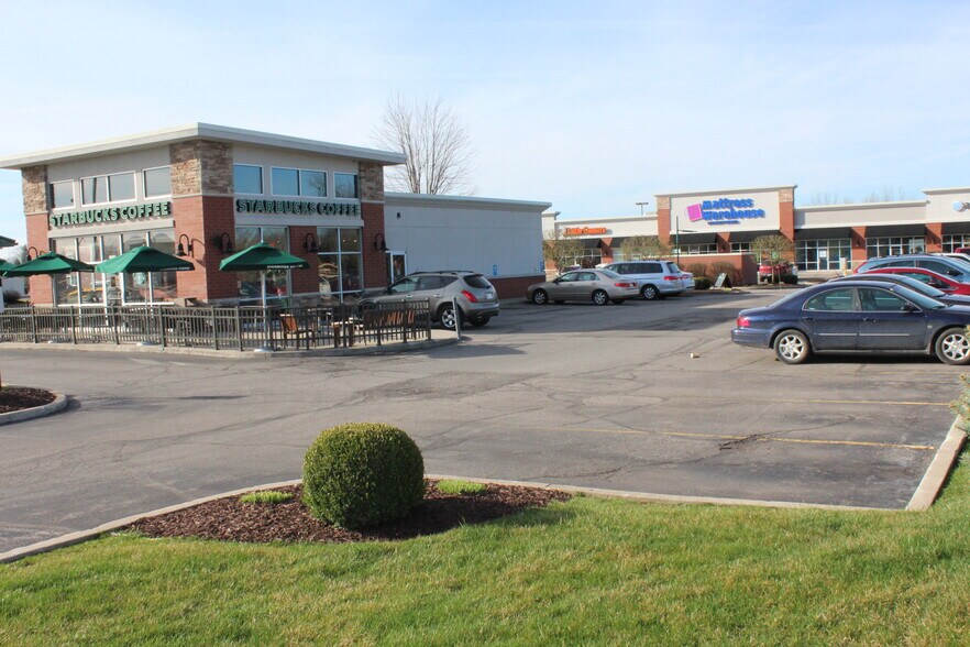 4542 Elkhart Rd, Elkhart, IN à louer - Photo du bâtiment - Image 3 de 11