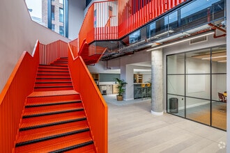 2-18 Warburton Rd, Londres à louer Photo intérieure- Image 1 de 6