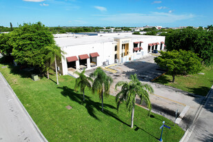 2797 NW 105th Ave, Miami FL - Entrepôt