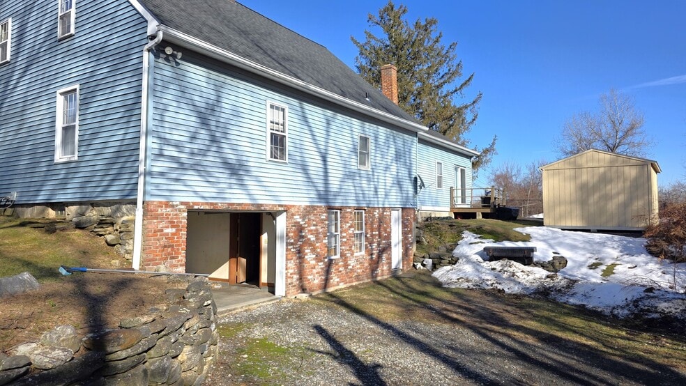 1020 Echo Lake Rd, Watertown, CT à louer - Photo du bâtiment - Image 3 de 8