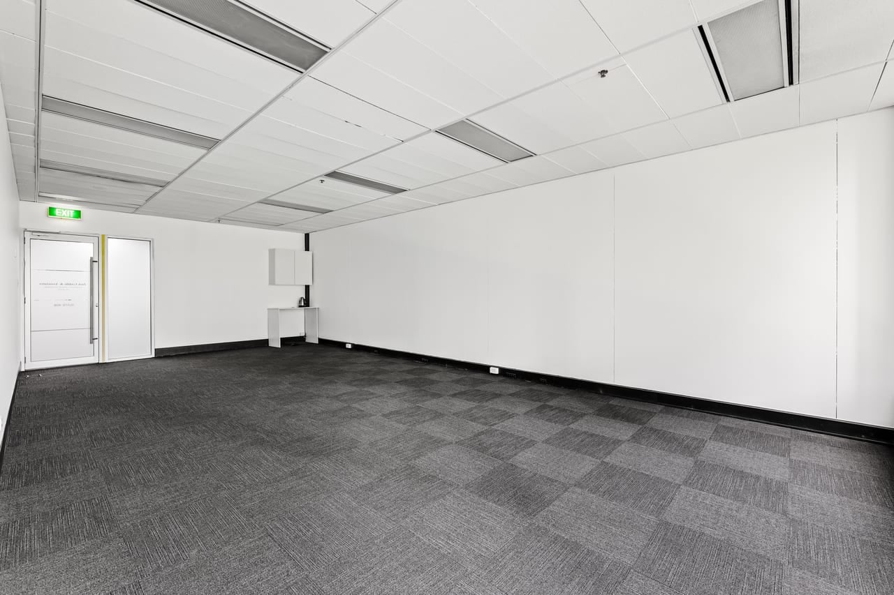 488 Bourke St, Melbourne, VIC 3000 - Unit 408 - - Interior Photo - Image 2 of 3