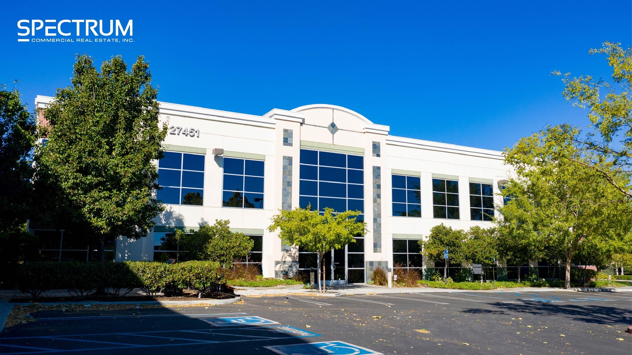 27451 tourney Rd, Valencia, CA à louer Photo principale- Image 1 de 12