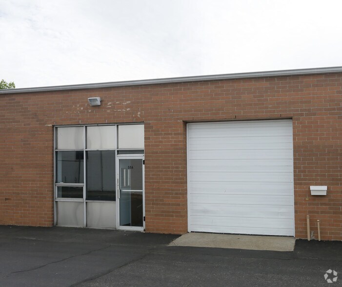 55-59 Remington Blvd, Ronkonkoma, NY à louer - Photo du bâtiment - Image 2 de 10